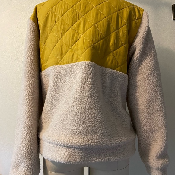 Liv Outdoors Dahlia Berber jacket large - Picture 3 of 8